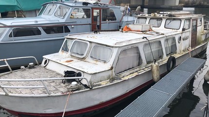 verwaarloosde jacht amsterdam