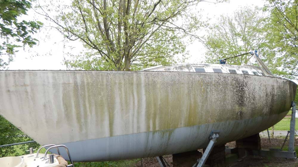 Casco jacht compleet verwaarloosd